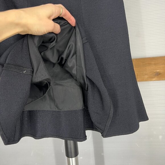 St. John Wool Blend Navy Blue Lined A-Line Flare Santana Knit Skirt Sz 2 - Picture 4 of 12